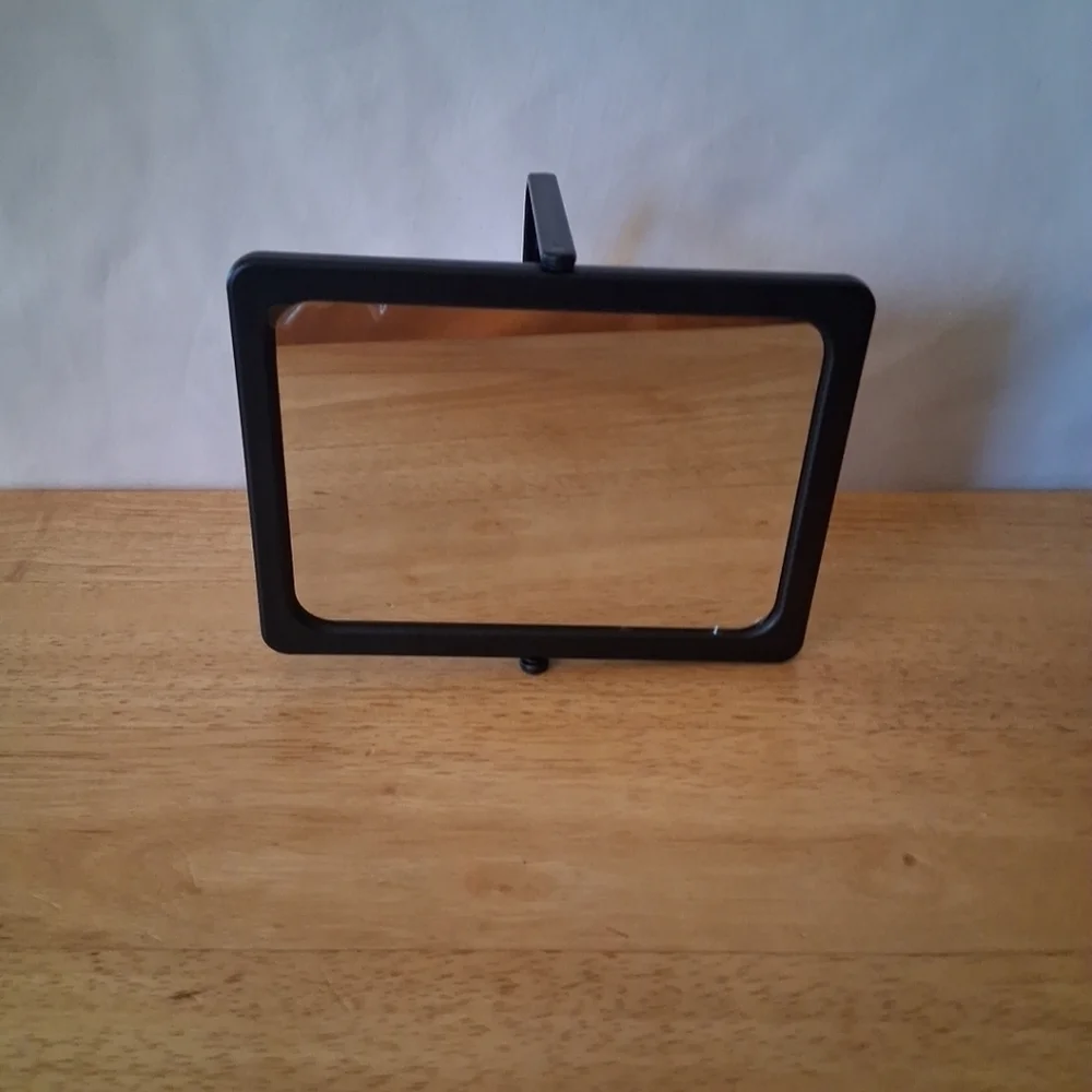 Womans Makeup Mirror - Picture 2 of 5